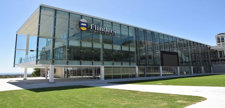 منحة الدراسات العليا فى أستراليا من Flinders